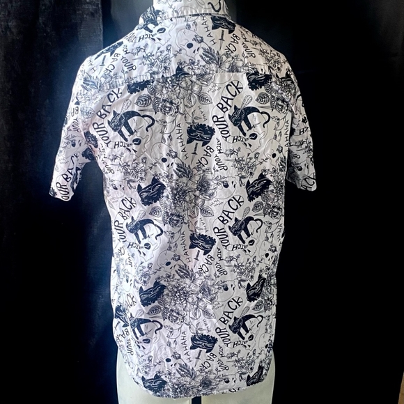 Like New | Oninsun By Threadless | All Over Print | Short Sleeve Button Up Shirt - Picture 2 of 3